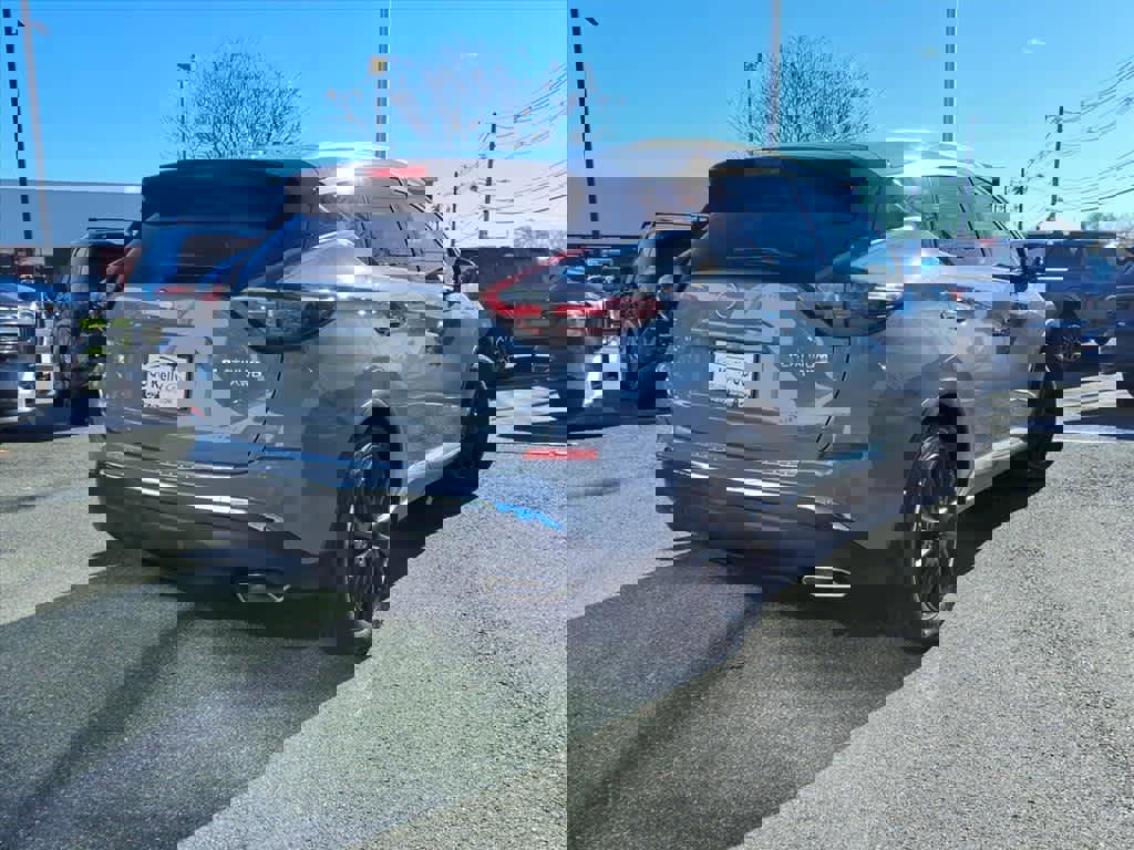 Used 2023 Nissan Murano Platinum w/ Cargo Package image 4