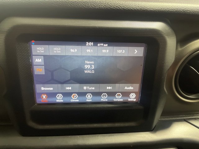 Used 2022 Jeep Wrangler Sport image 17