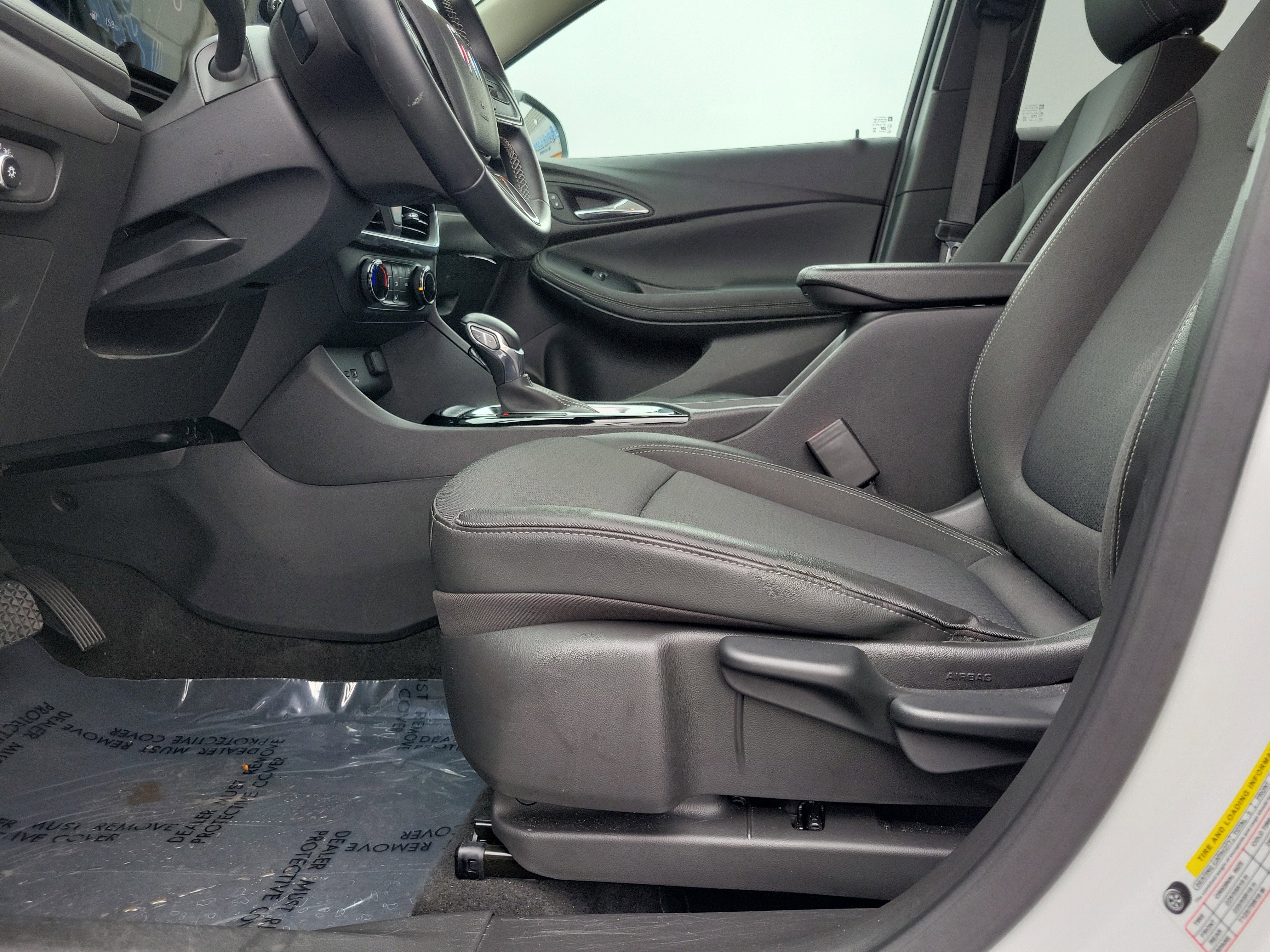 Used 2025 Buick Encore GX Preferred image 16