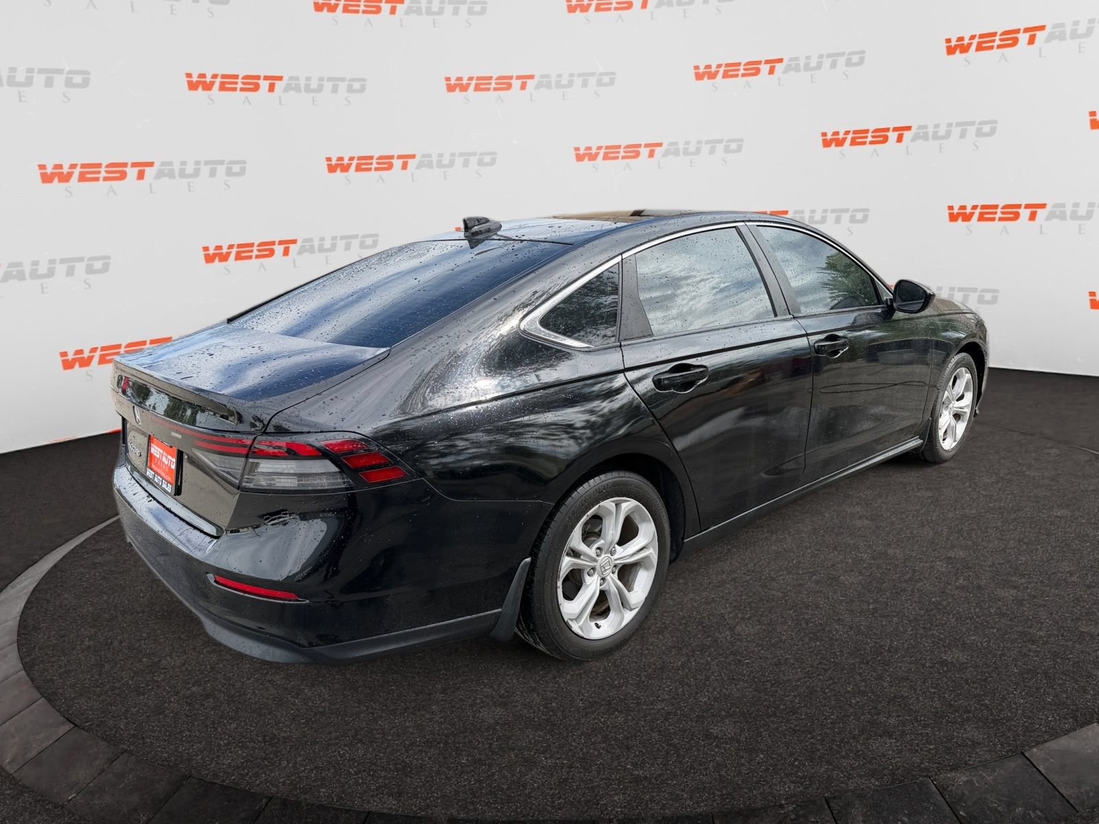 Used 2023 Honda Accord LX image 5