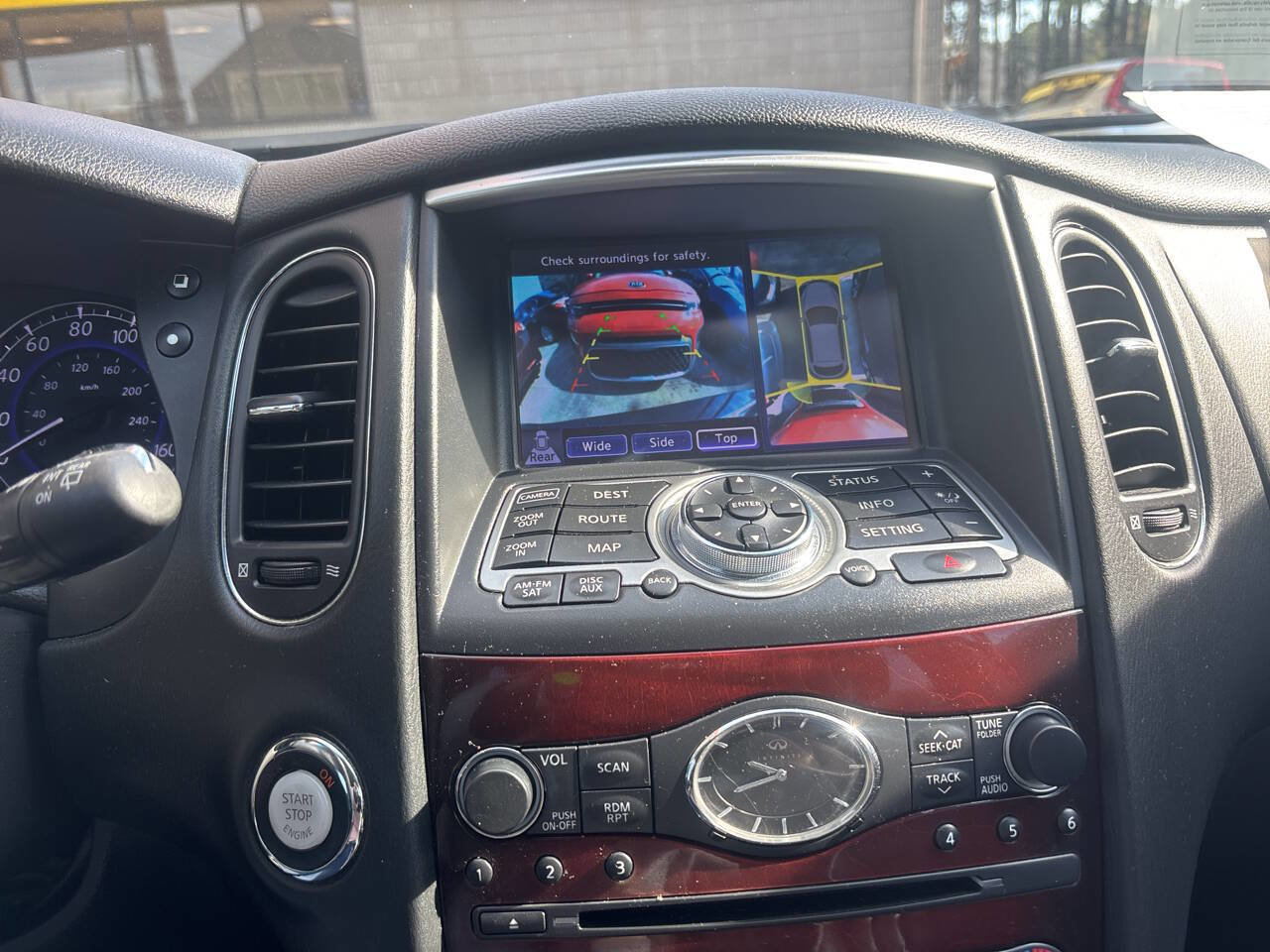 Used 2015 INFINITI QX50 Journey w/ Premium Package image 13