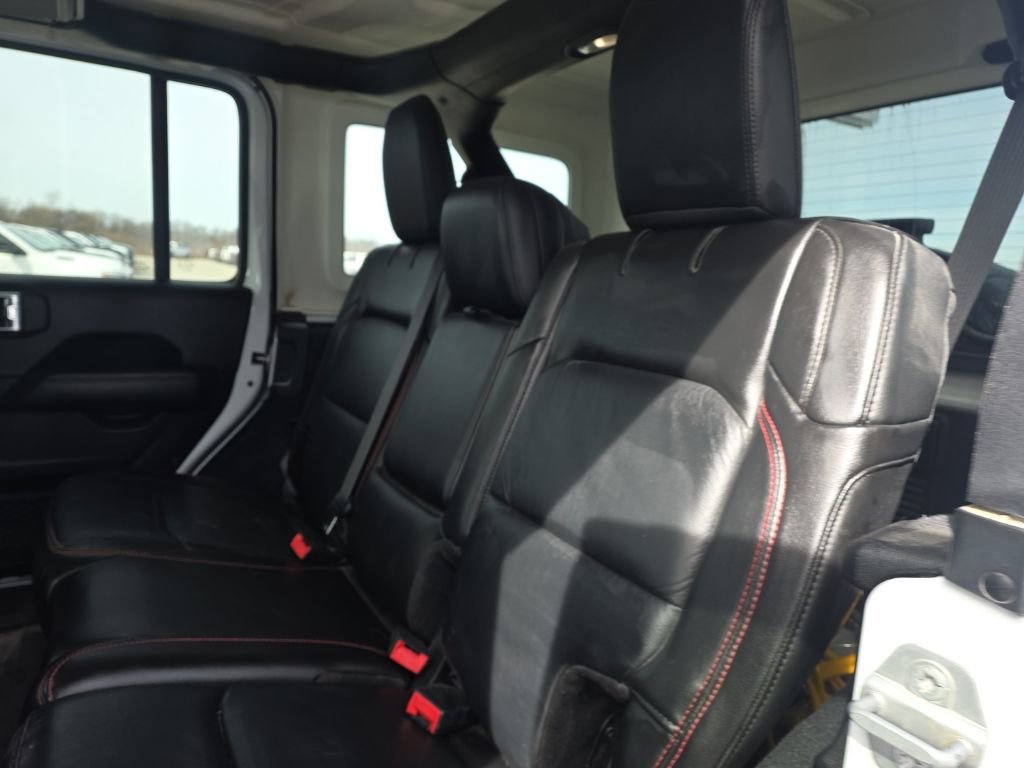 Used 2018 Jeep Wrangler Unlimited Rubicon image 11
