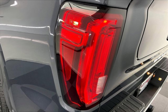 Used 2022 GMC Sierra 1500 SLT w/ SLT Premium Package image 29