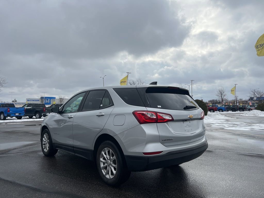 Used 2020 Chevrolet Equinox LS w/ LS Convenience Package image 6