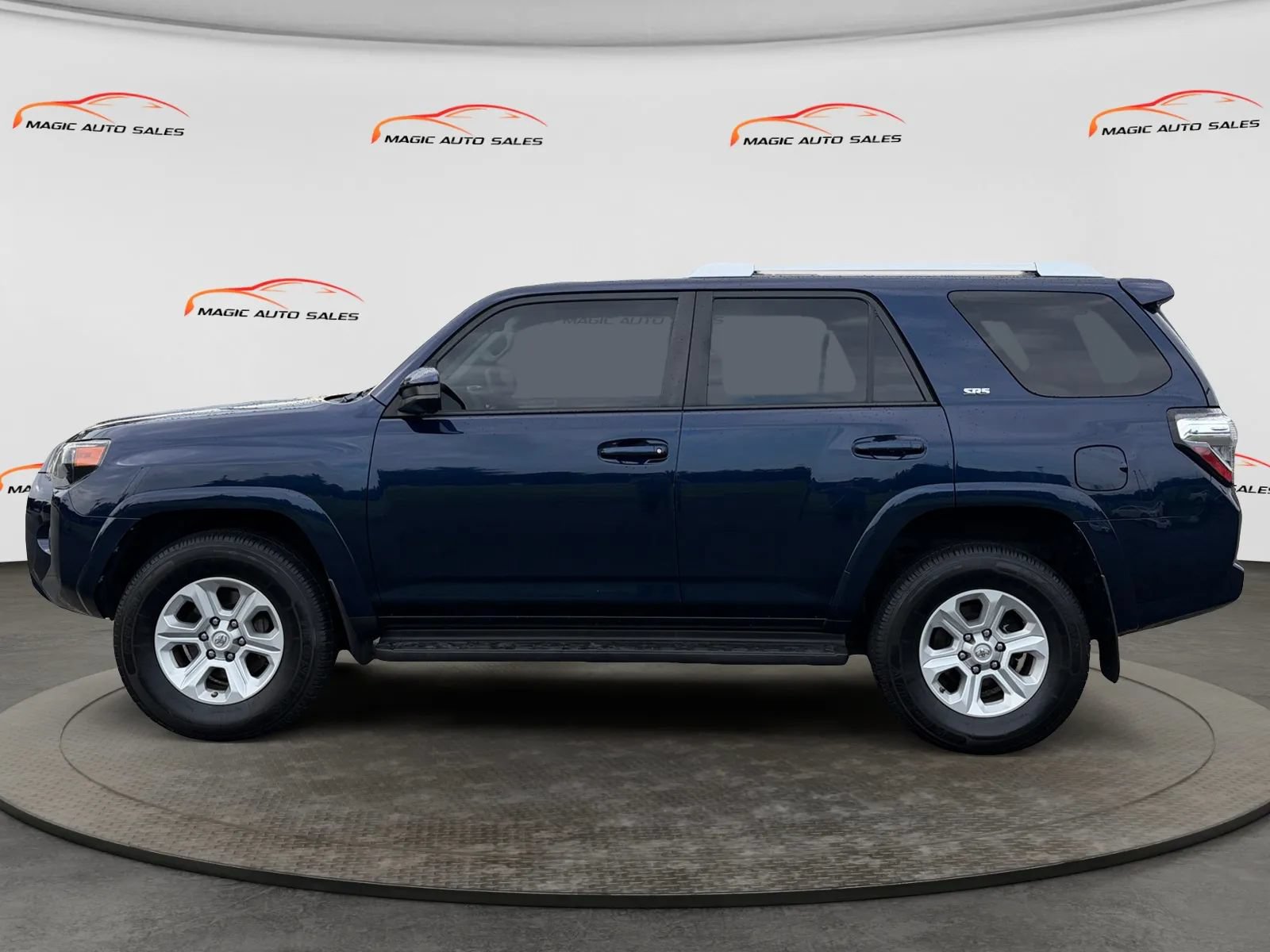 Used 2016 Toyota 4Runner SR5 AWD/4WD image 7