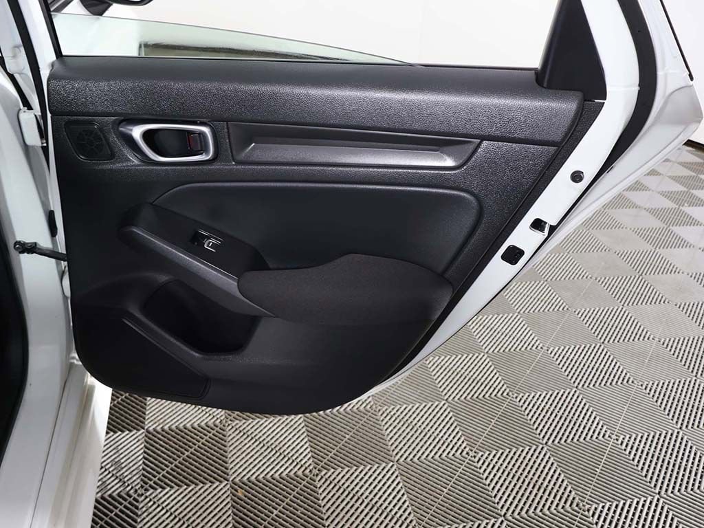 Used 2025 Honda Civic Sport image 25