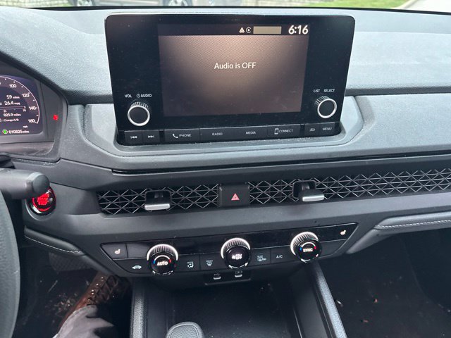 Certified 2023 Honda Accord EX image 17