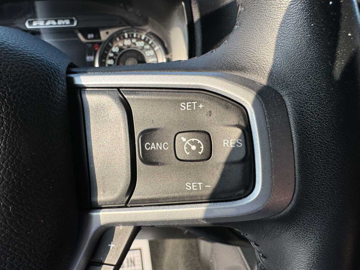 Used 2023 RAM 1500 Big Horn AWD/4WD image 15