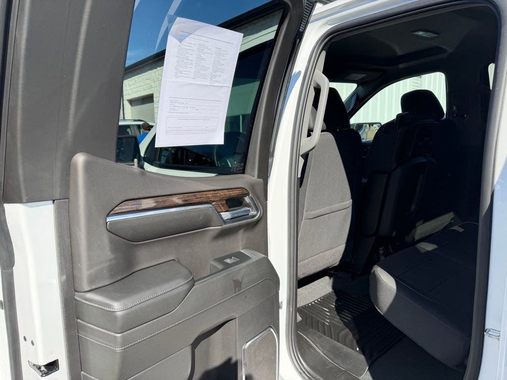 Used 2024 GMC Sierra 1500 Elevation image 10