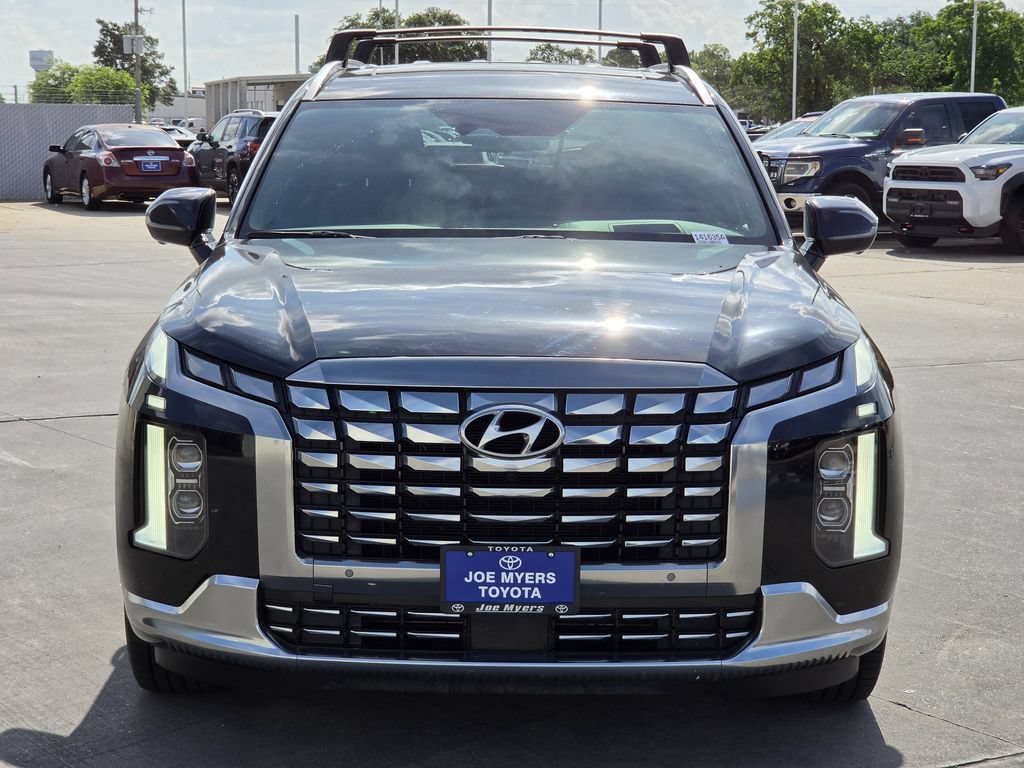 Used 2023 Hyundai Palisade Calligraphy FWD image 3