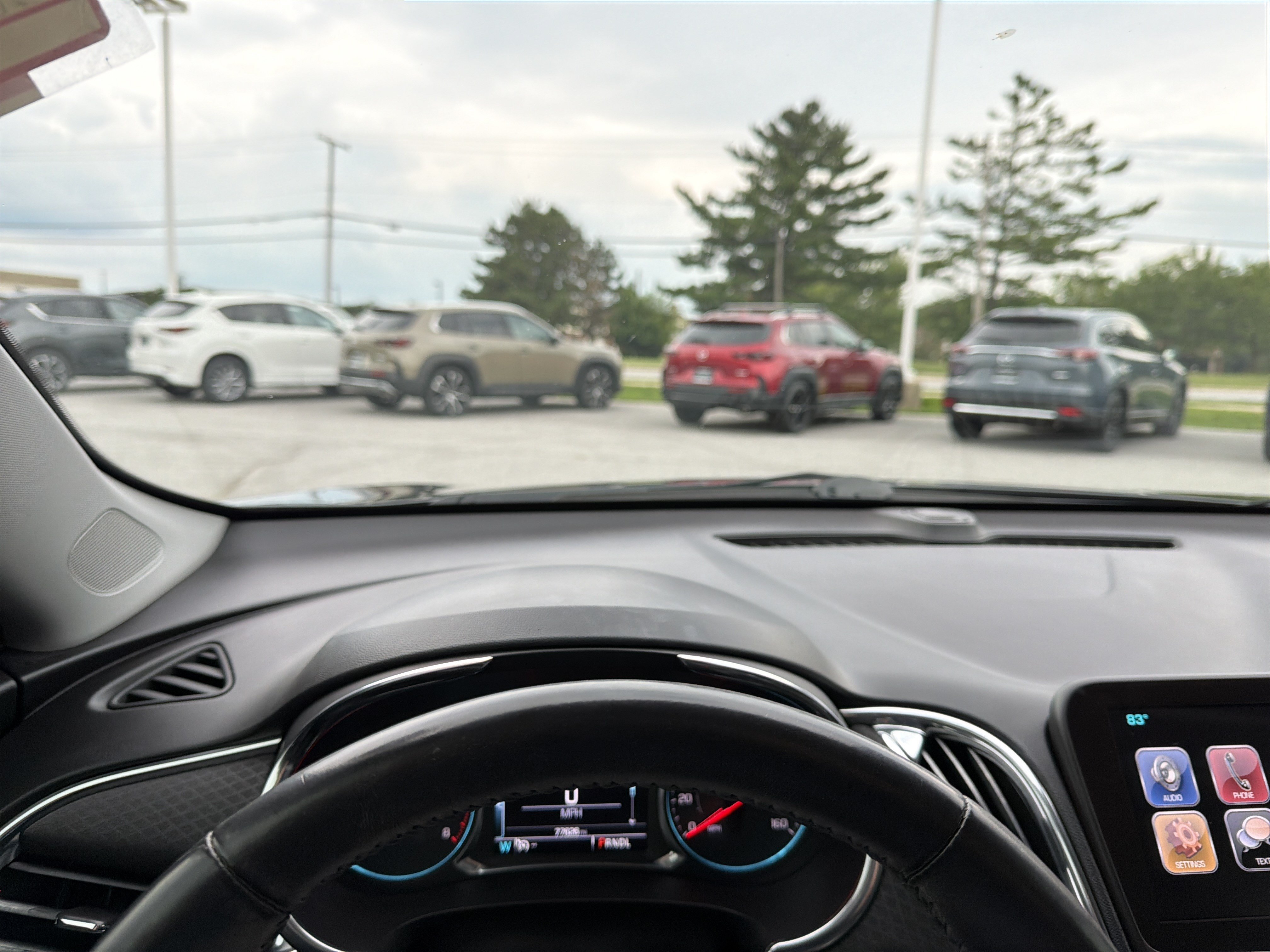 Used 2017 Chevrolet Malibu LT FWD image 12