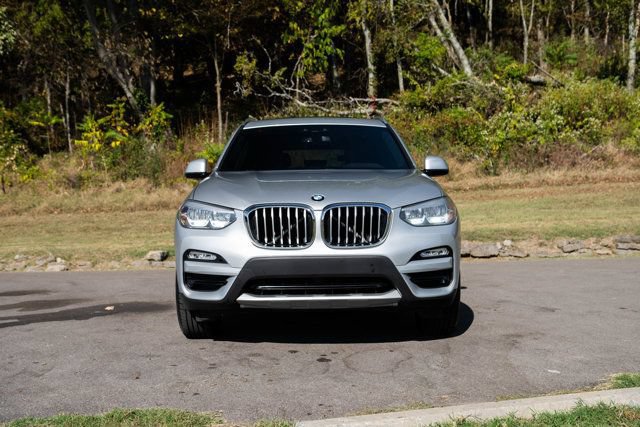 Used 2019 BMW X3 xDrive30i AWD/4WD image 2