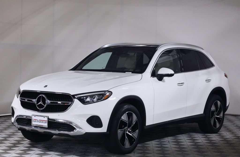 Certified 2024 Mercedes-Benz GLC 300 4MATIC image 3