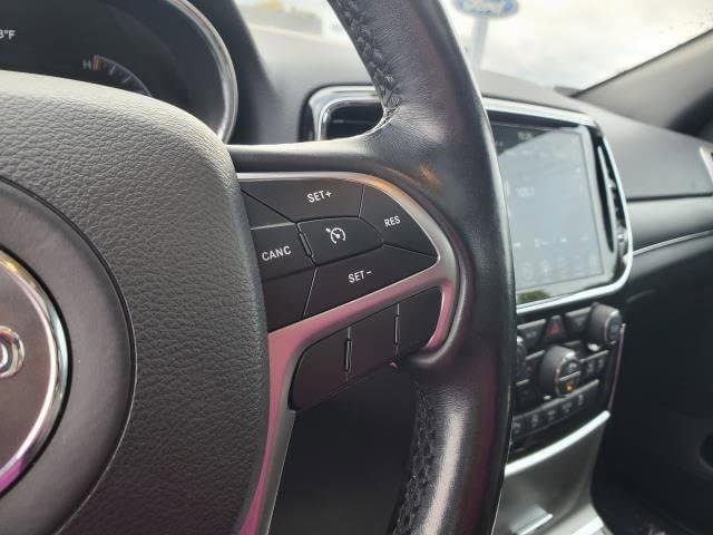 Used 2021 Jeep Grand Cherokee Limited w/ Luxury Group II image 23