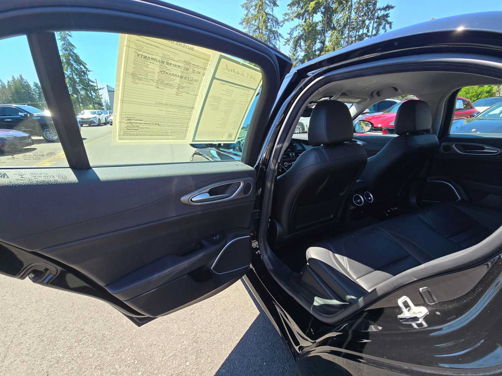 Used 2019 Alfa Romeo Giulia Ti Sport w/ Quick Order Package 22U Sport RWD image 15