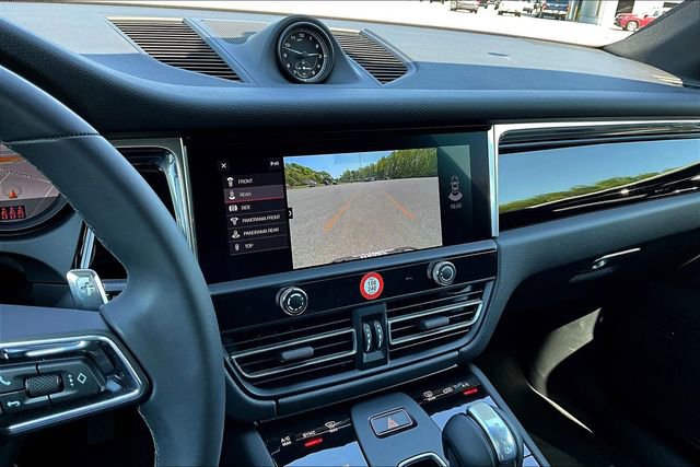 Used 2026 Porsche Macan image 14