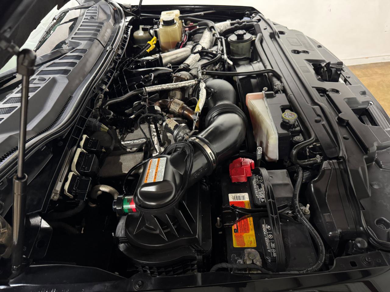 Used 2017 Ford F250 Lariat w/ Lariat Ultimate Package AWD/4WD image 61