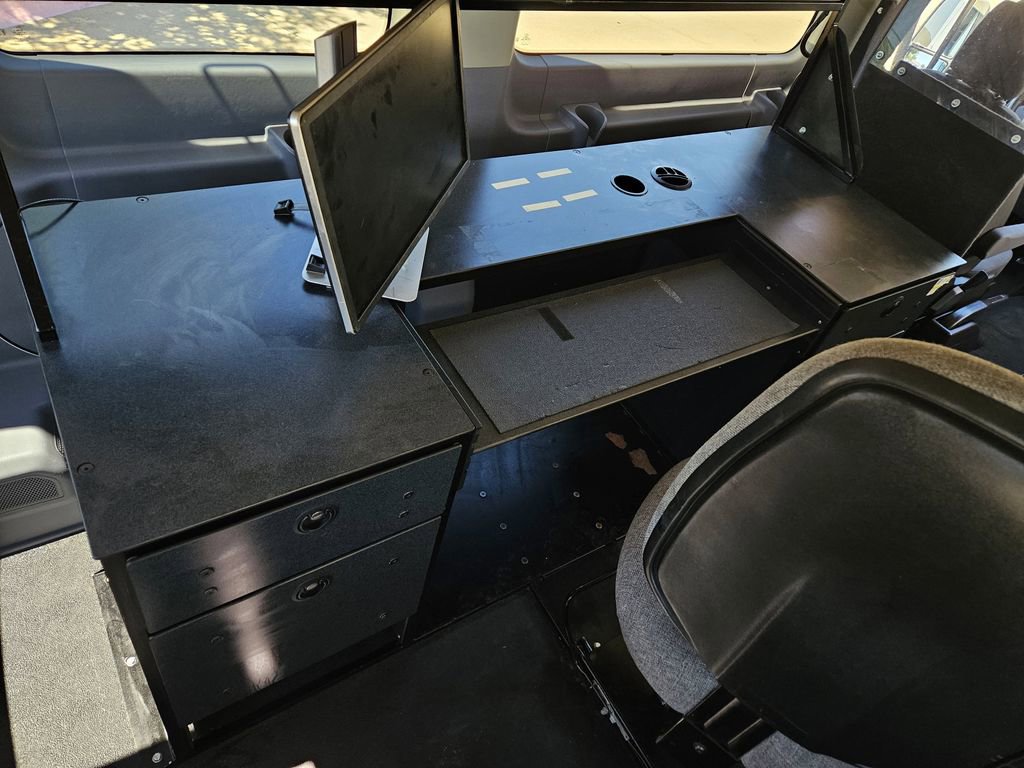 Used 2019 Ford Transit 150 XLT image 24