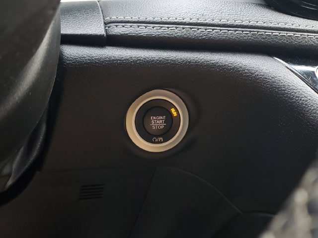 Certified 2025 Chrysler Pacifica Limited FWD image 35