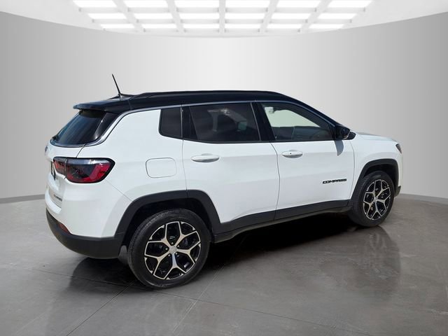 Used 2024 Jeep Compass Limited AWD/4WD image 10