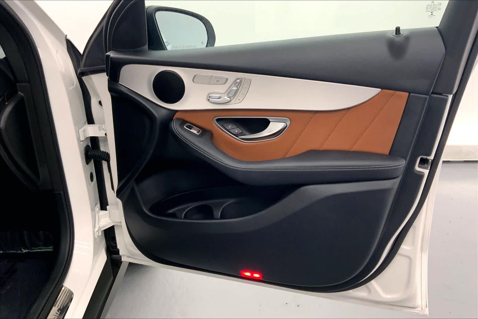 Certified 2021 Mercedes-Benz GLC 300 image 9