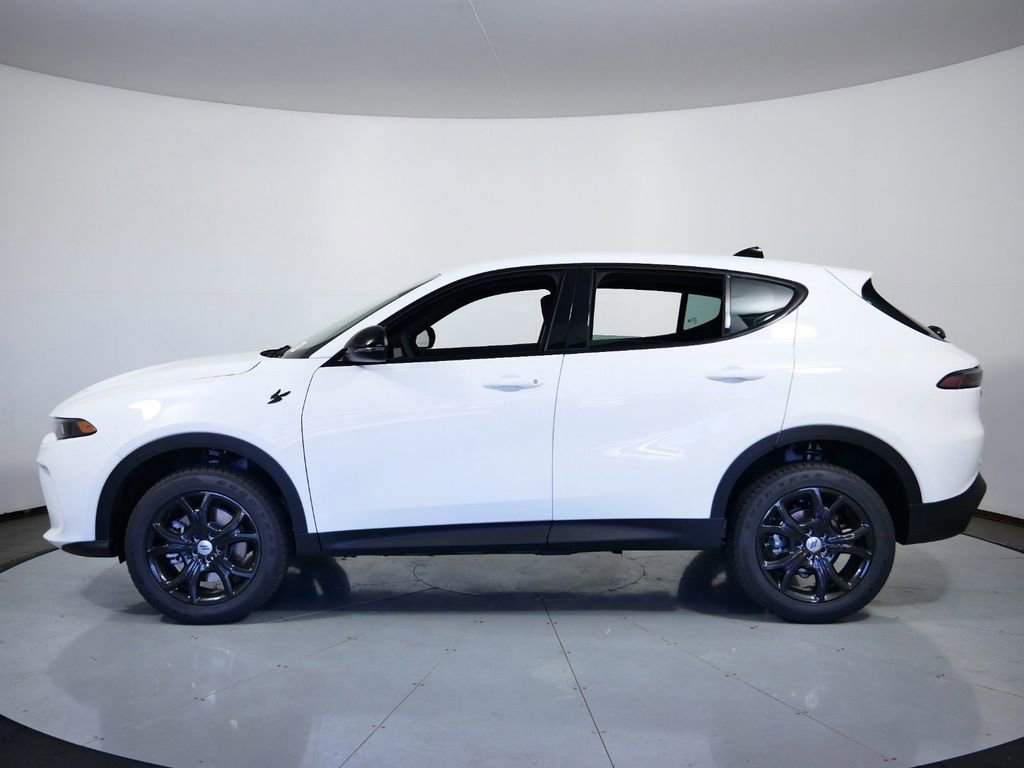 Used 2024 Dodge Hornet GT w/ GT Blacktop Package image 18