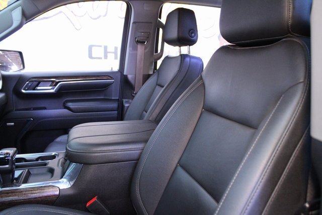 Used 2024 GMC Sierra 1500 Elevation w/ Elevation Premium Package image 17