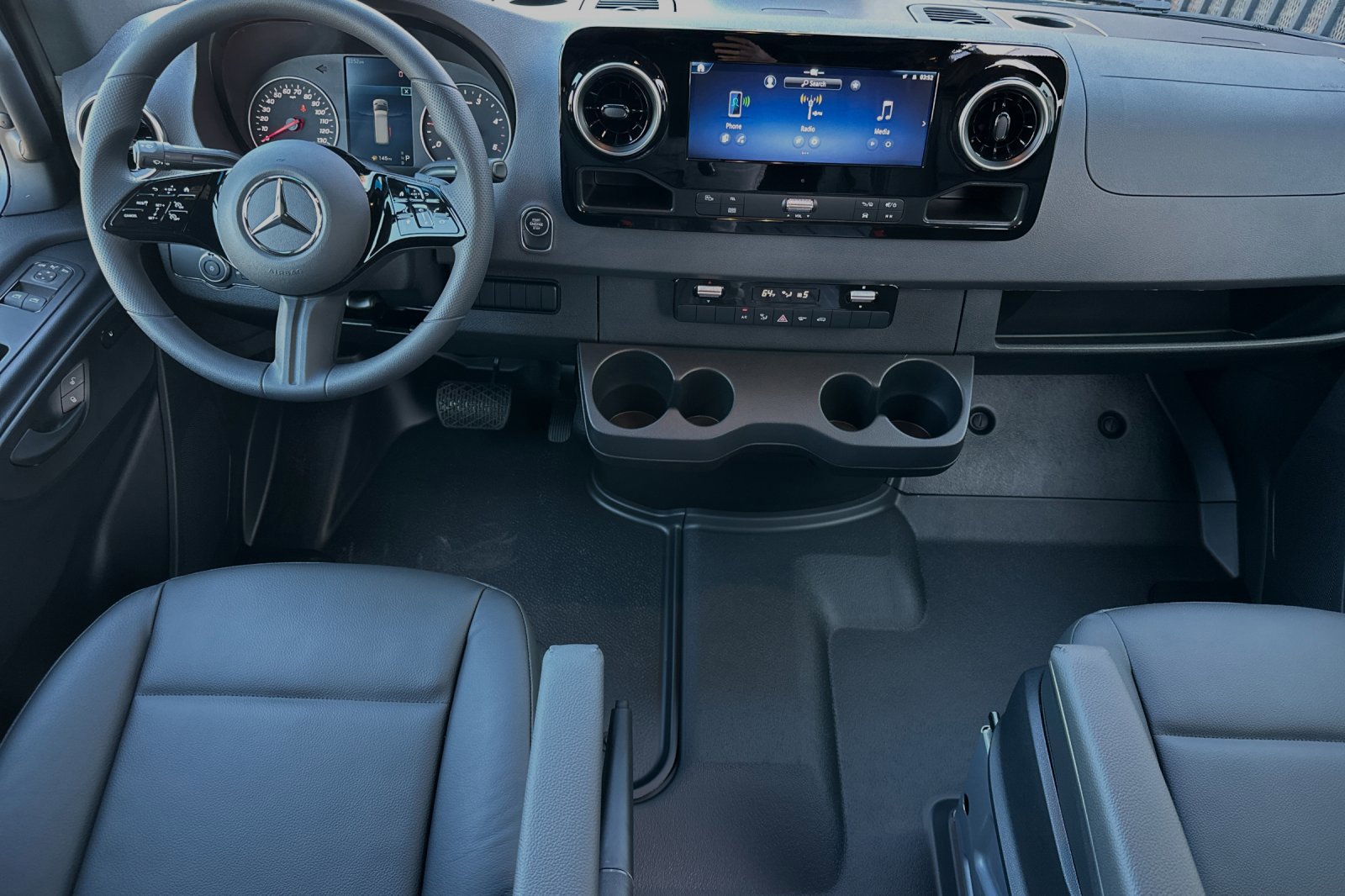 New 2025 Mercedes-Benz Sprinter 2500 image 12