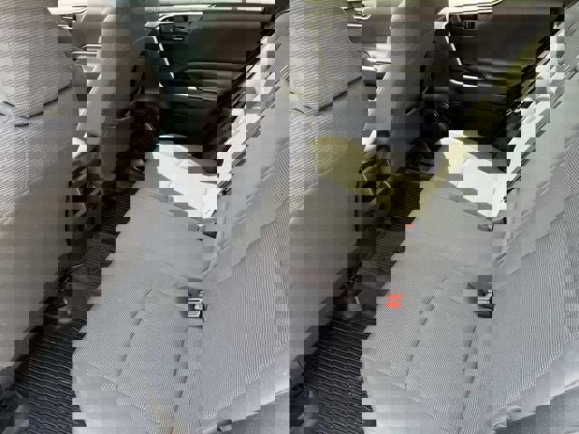 Used 2019 Toyota RAV4 LE AWD/4WD image 17