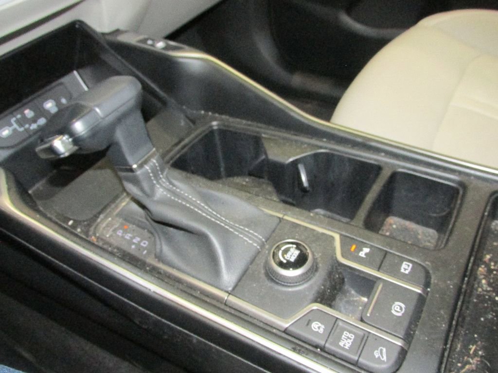 Used 2025 Kia Sorento S image 24