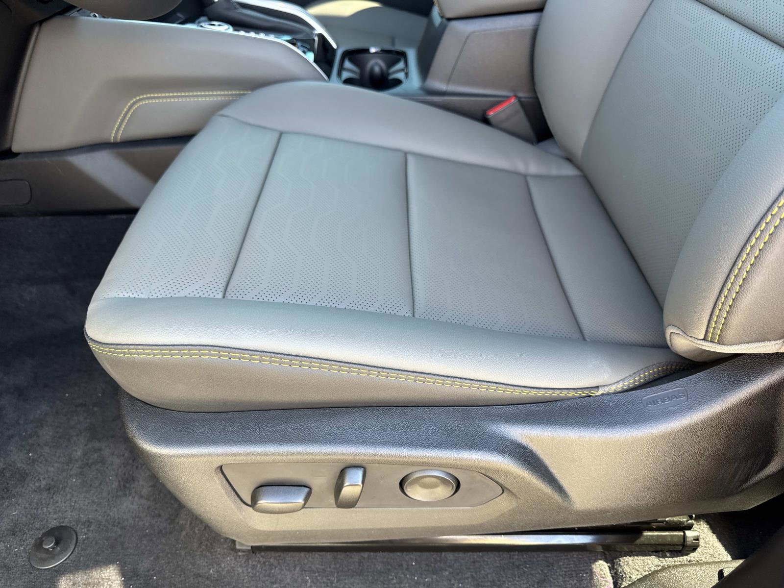 New 2026 Chevrolet Colorado ZR2 w/ Technology Package image 19