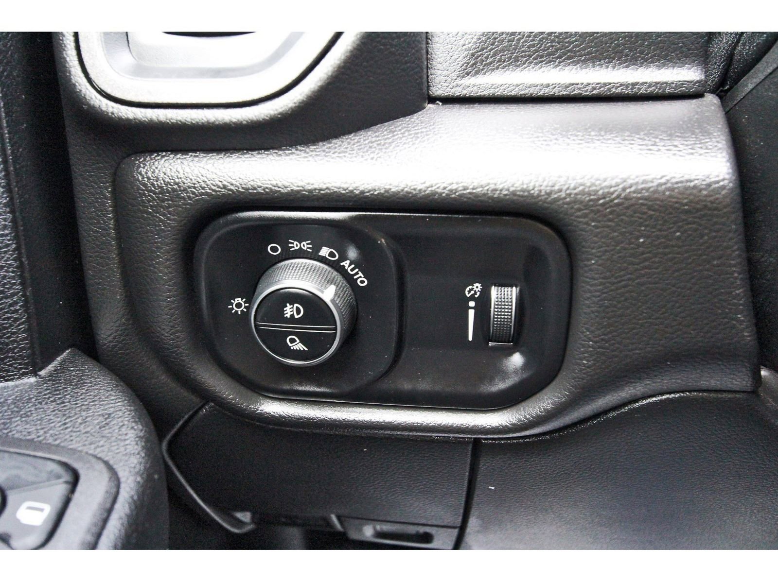 Used 2025 RAM 2500 Tradesman AWD/4WD image 19