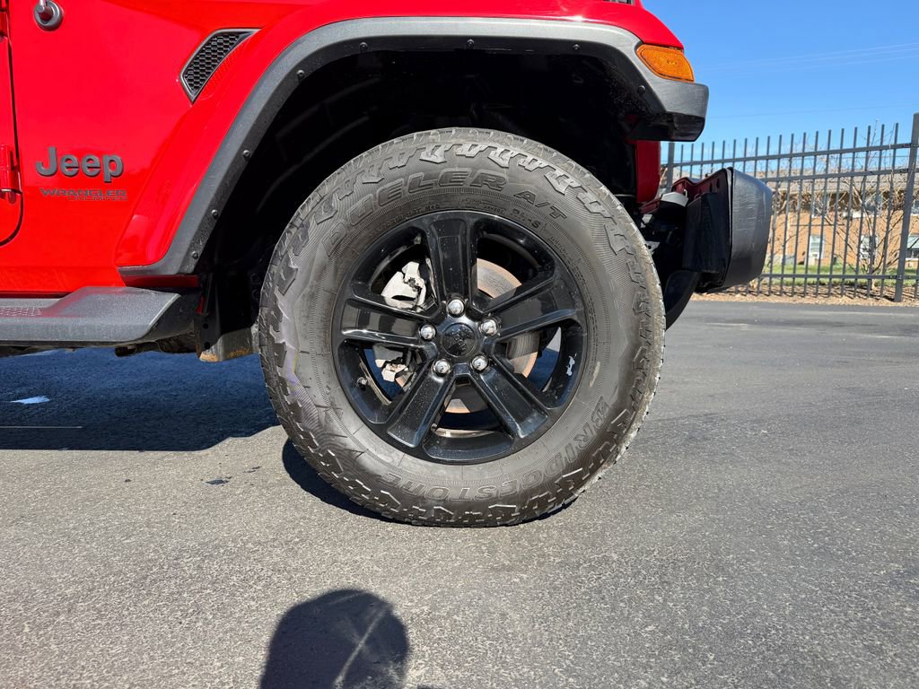 Used 2022 Jeep Wrangler Unlimited Sahara image 9