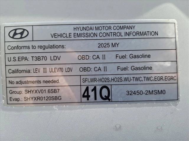 Used 2025 Hyundai Venue SEL image 25