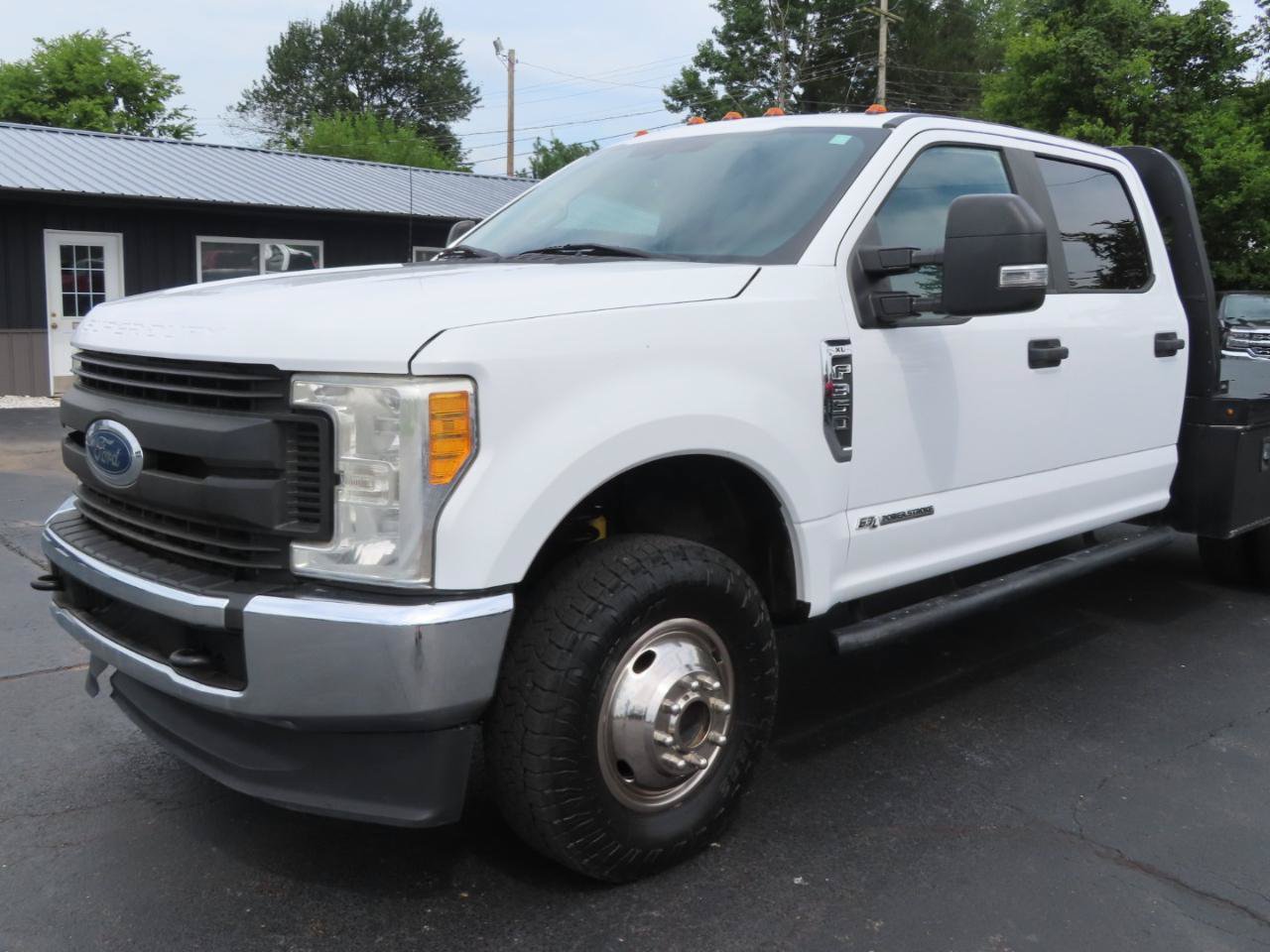 Used 2017 Ford F350 XL w/ Power Equipment Group AWD/4WD image 10