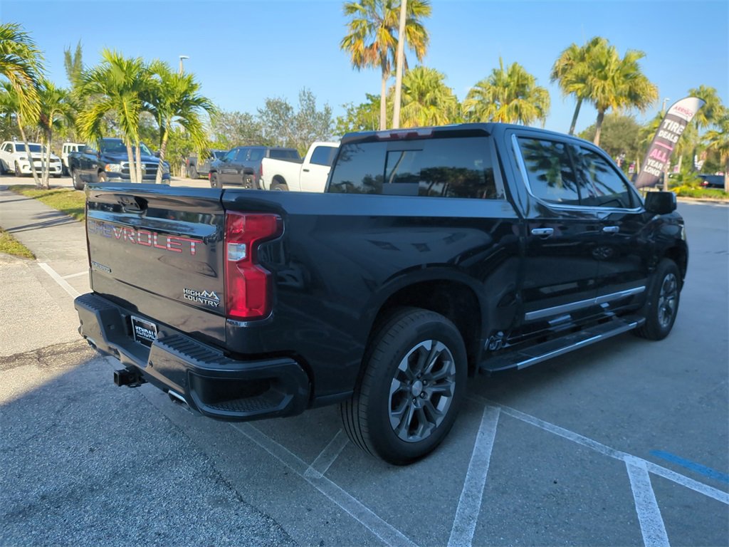 Used 2023 Chevrolet Silverado 1500 High Country w/ Technology Package image 5
