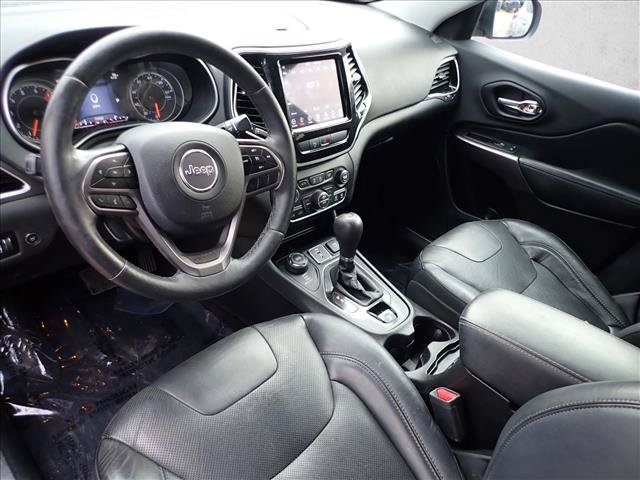 Used 2019 Jeep Cherokee Limited w/ Trailer Tow Group AWD/4WD image 11