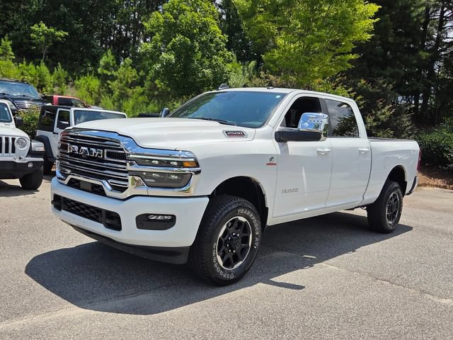 Used 2026 RAM 2500 Laramie AWD/4WD image 4