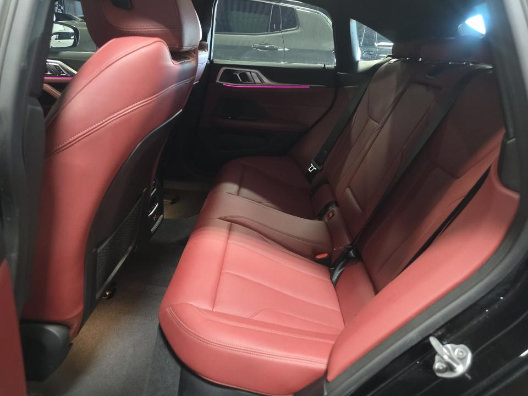 Used 2024 BMW i4 eDrive40 w/ Premium Package RWD image 8