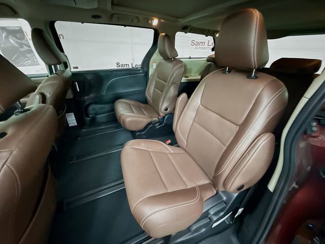 Used 2020 Toyota Sienna Limited Premium AWD/4WD image 28