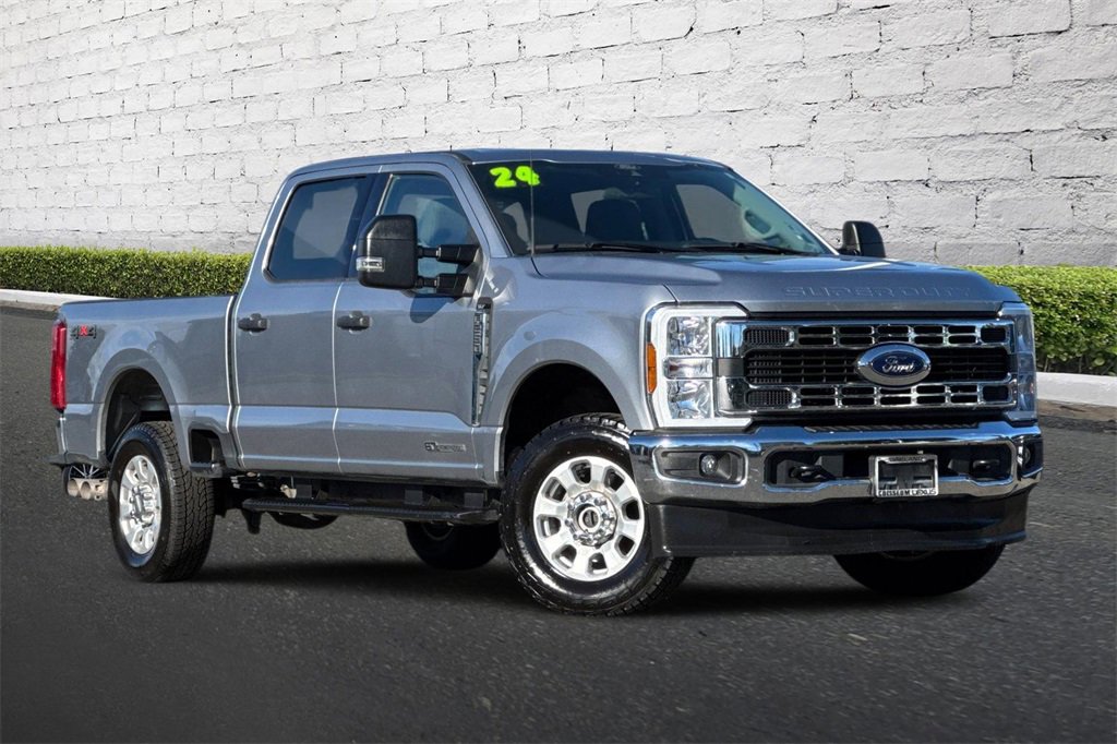 Used 2024 Ford F250 XLT image 2