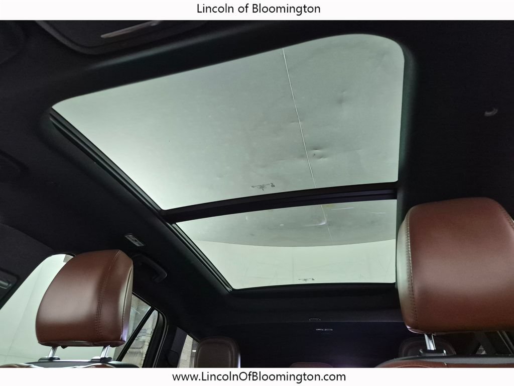Certified 2025 Lincoln Aviator Reserve AWD/4WD image 24
