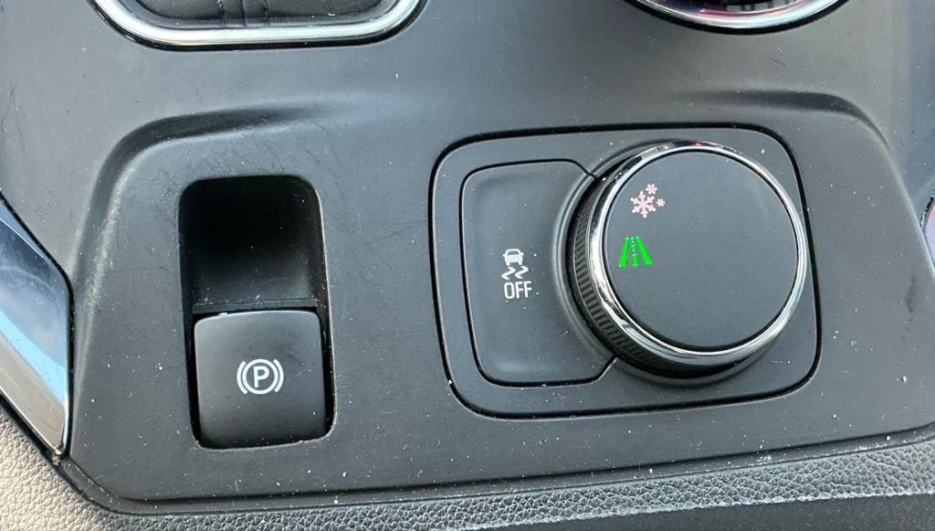 Used 2018 Chevrolet Traverse LT image 43