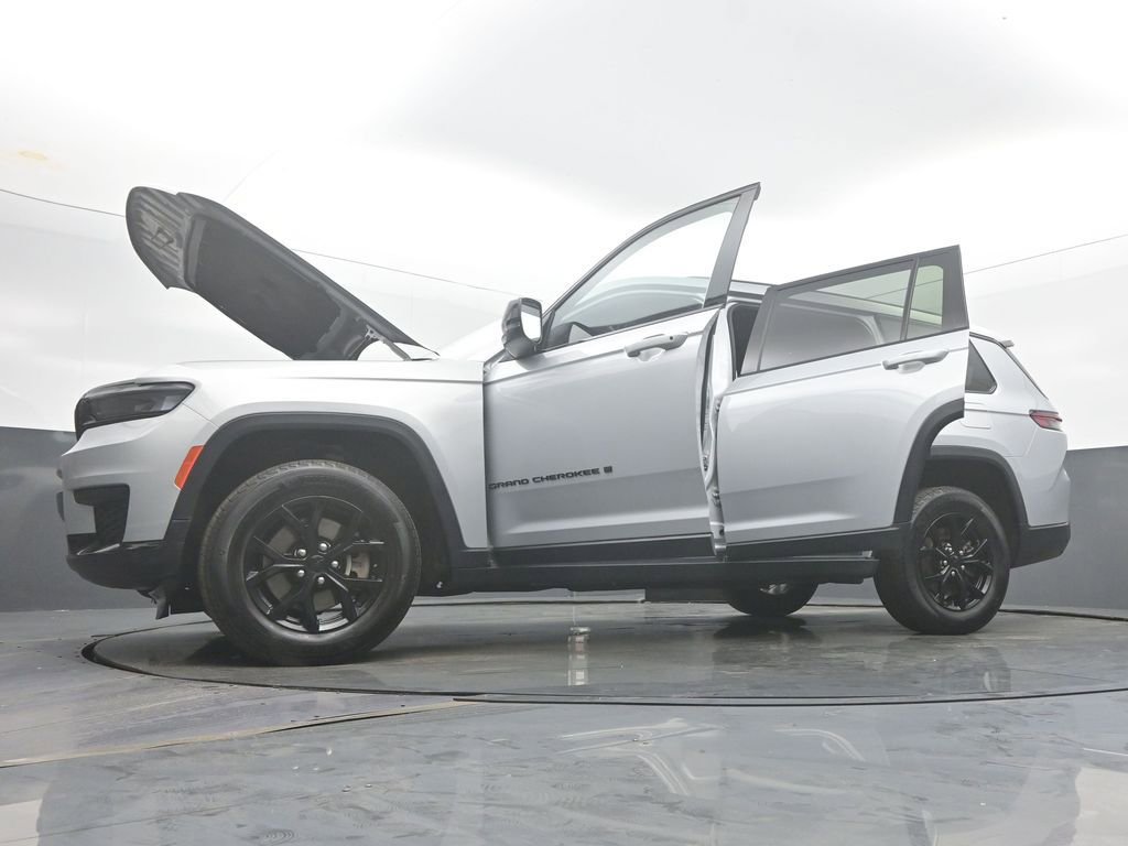 Used 2024 Jeep Grand Cherokee L Laredo image 61