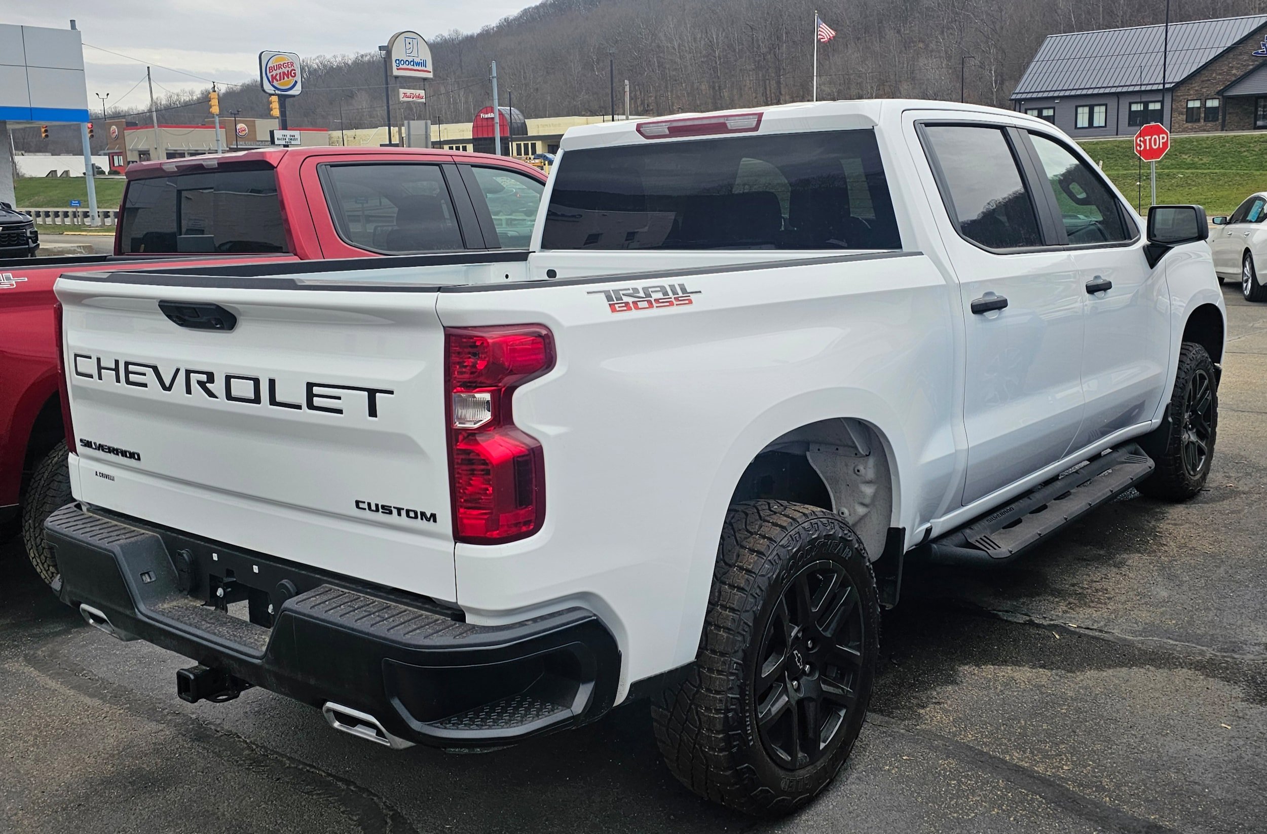 New 2026 Chevrolet Silverado 1500 Custom Trail Boss w/ LPO, Dark Essentials Package video 4