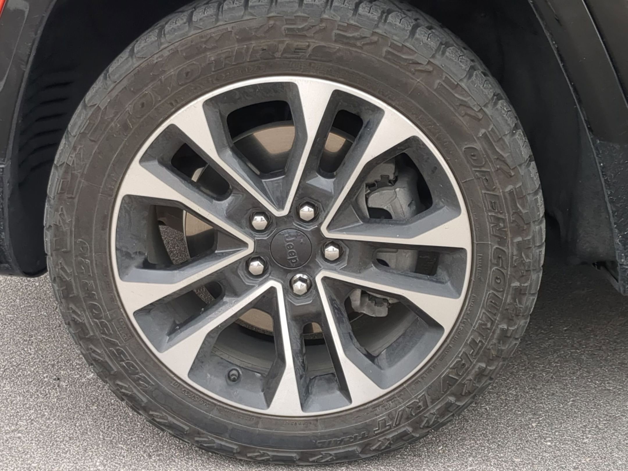 Used 2022 Jeep Grand Cherokee L Overland w/ Advanced Protech Group III image 9