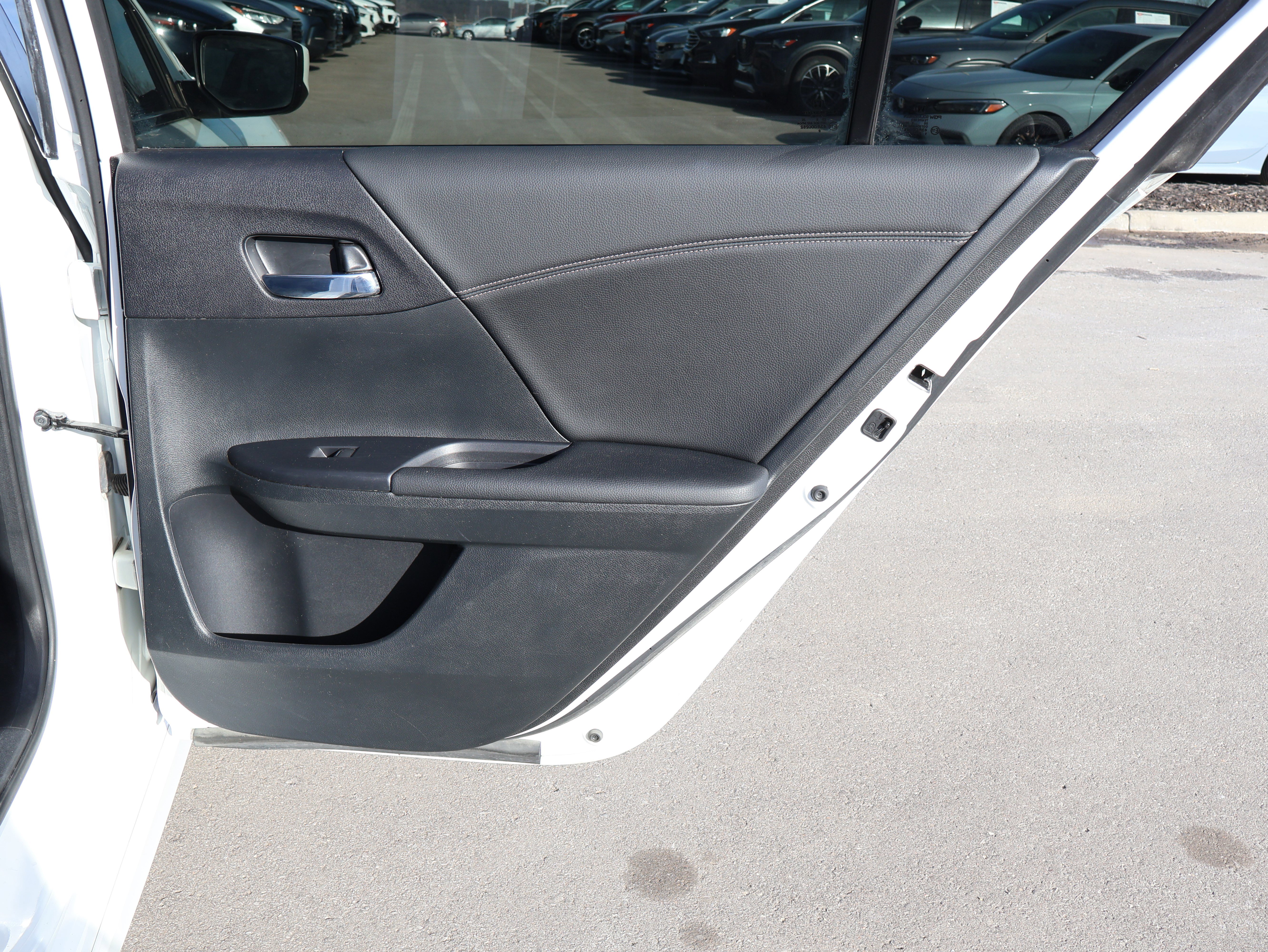 Used 2016 Honda Accord Sport image 12