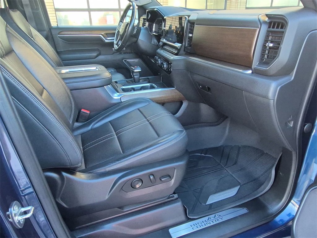 Used 2022 Chevrolet Silverado 1500 High Country image 33