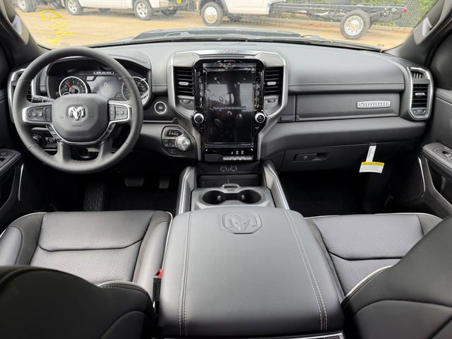 New 2026 RAM 1500 Laramie AWD/4WD image 18