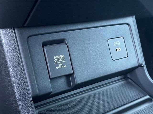 Used 2025 Acura RDX SH-AWD image 23